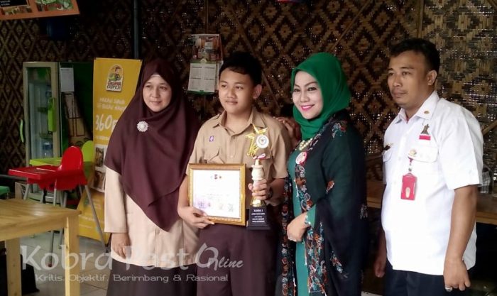 Alvin Adnan Fattah Toreh Prestasi Seni Sunda