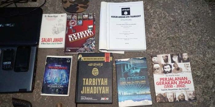 Densus 88 Tangkap Terduga Teroris di Cibinong