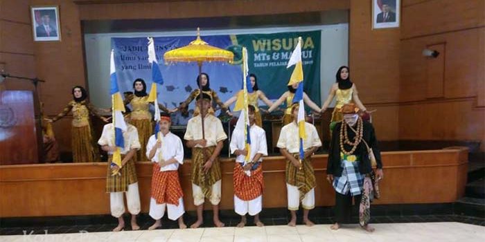 Seni Budaya Warnai Pelepasan Siswa MTs PUI
