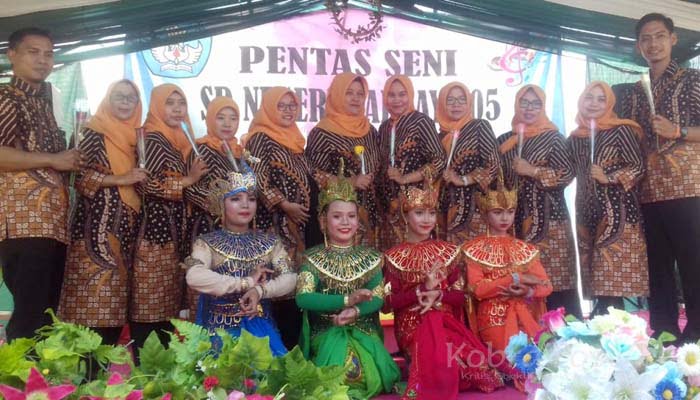 Pentas Seni Warnai Perpisahan Siswa