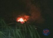 Tanah Kosong Terbakar di Kampung Pondokaso Sukabumi