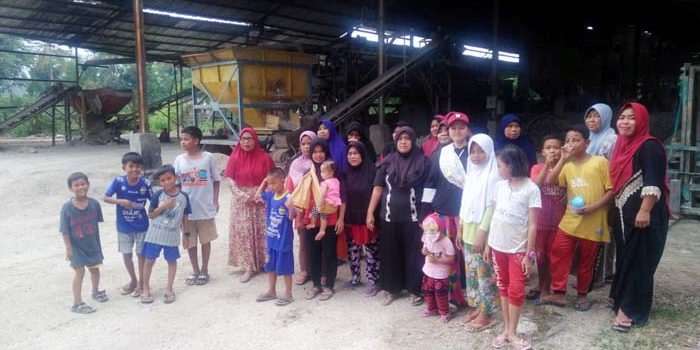 Emak-emak Gerudug CV. SWS Sadeng