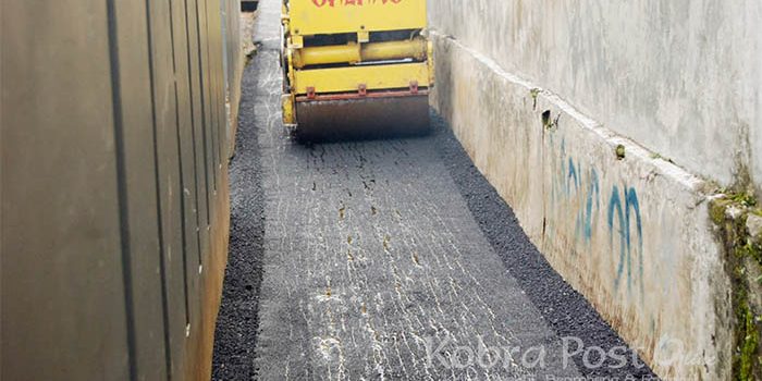 Pengaspalan Jalan Lingkungan Desa Cibuntu Tidak Transparan