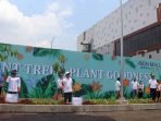 Bupati Bogor Tanam Pohon Tabebuya di Kawasan AEON Mall Sentul