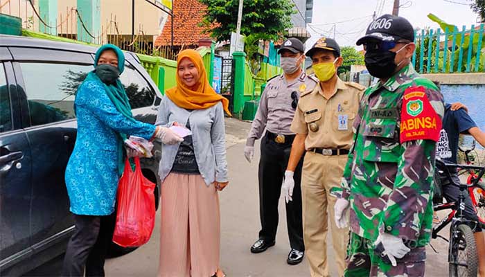 Target Tercapai, Kecamatan Bogor Timur Bagikan 10.000 Masker Gratis Bagikan Masker