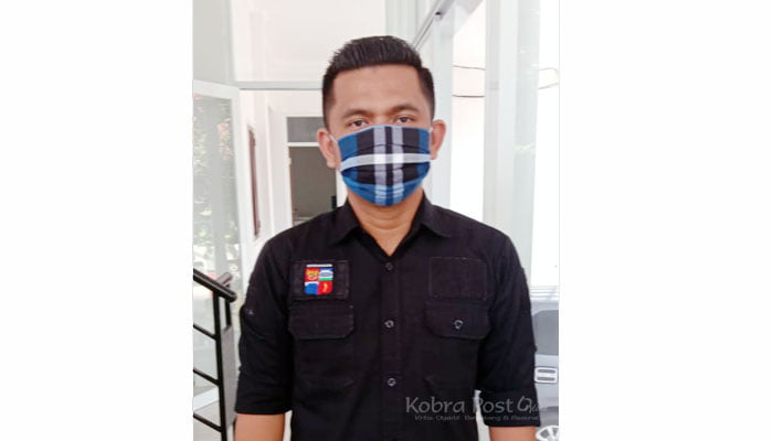 Kelurahan Panaragan Lakukan Penyemprotan Massal Lurah Panaragan Abdul Manan Tampubolon