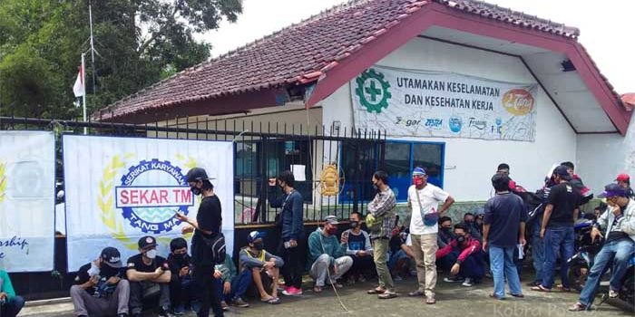 Ratusan Karyawan PT Tang Mas Tuntut Upah dan Pesangon