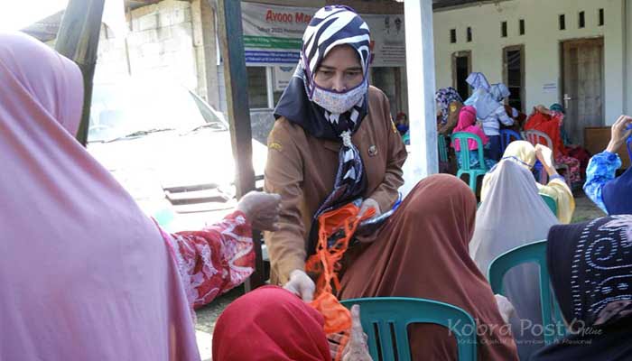 Ketua TP PKK Desa Sukaraksa