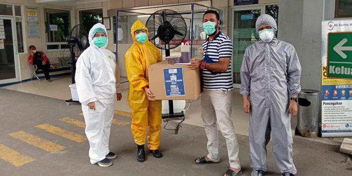 Peduli Paramedis, Pemuda 88 Berikan Bantuan APD dan Suplemen