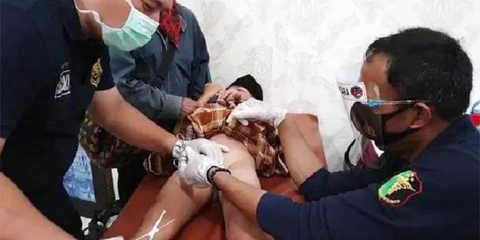 Korbinmas Baharkam Polri Adakan Sunatan Massal di Polres Metro Depok