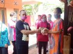 Desa Kalong 2 Bagikan Nasi Bungkus