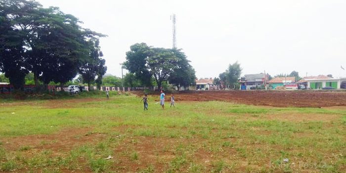 Desa Cilebut Barat Bangun Stadion Mini Tugu Lonceng