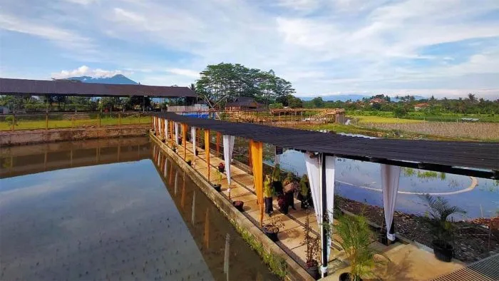 Kelurahan Bubulak Buka Gerai UMKM di Area Wisata BTS Gerai UMKM