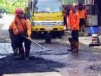 Akhirnya, Dinas PUPR Kota Bogor Tambal Jalan Berlubang di Harjasari