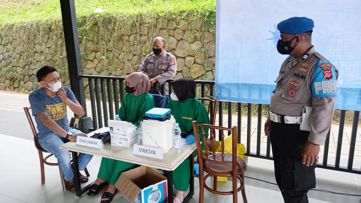 vaksinasi Polres Bogor