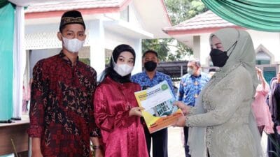 77 Pasangan Nikah Siri Sumringah Ikut Isbat Nikah