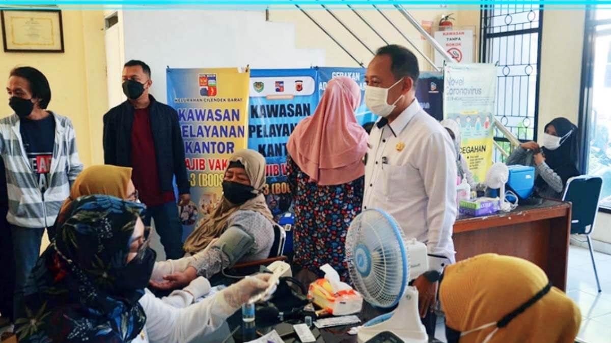 Kecamatan Bobar Targetkan 120 Orang Tervaksin Setiap Hari