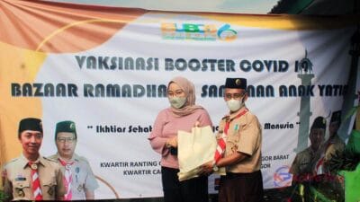 Pramuka Kwarran Bogor Barat Adakan Bazar dan Santunan