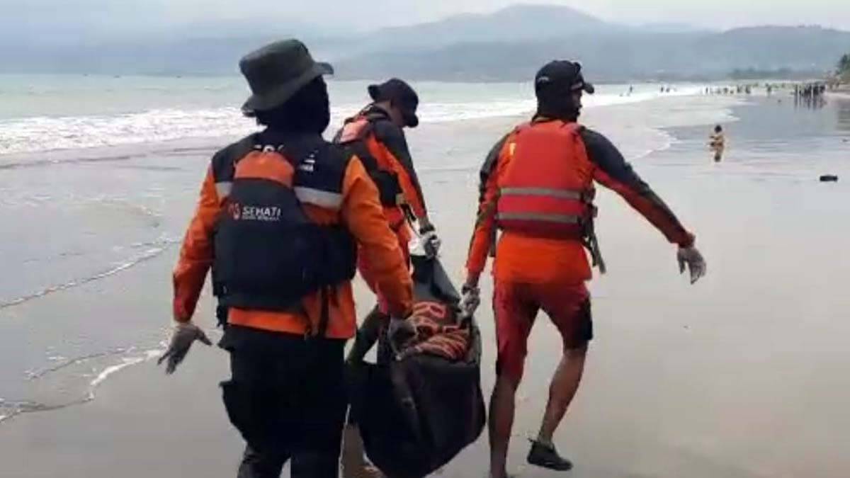 Bocah Tenggelam di Rawa Kalong