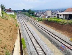 Dampak Jalur Rel Kereta Api Ganda rel kereta api ganda