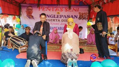 51 Siswa Serempak Sungkem Kepada Gurunya