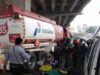 truk Pertamina tabrak puluhan pengendara