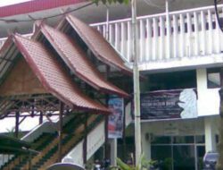 Gedung Kesenian Kamuning Gading Terbengkalai