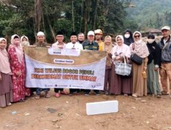 ICMI Berikan Bantuan Sarana MCK