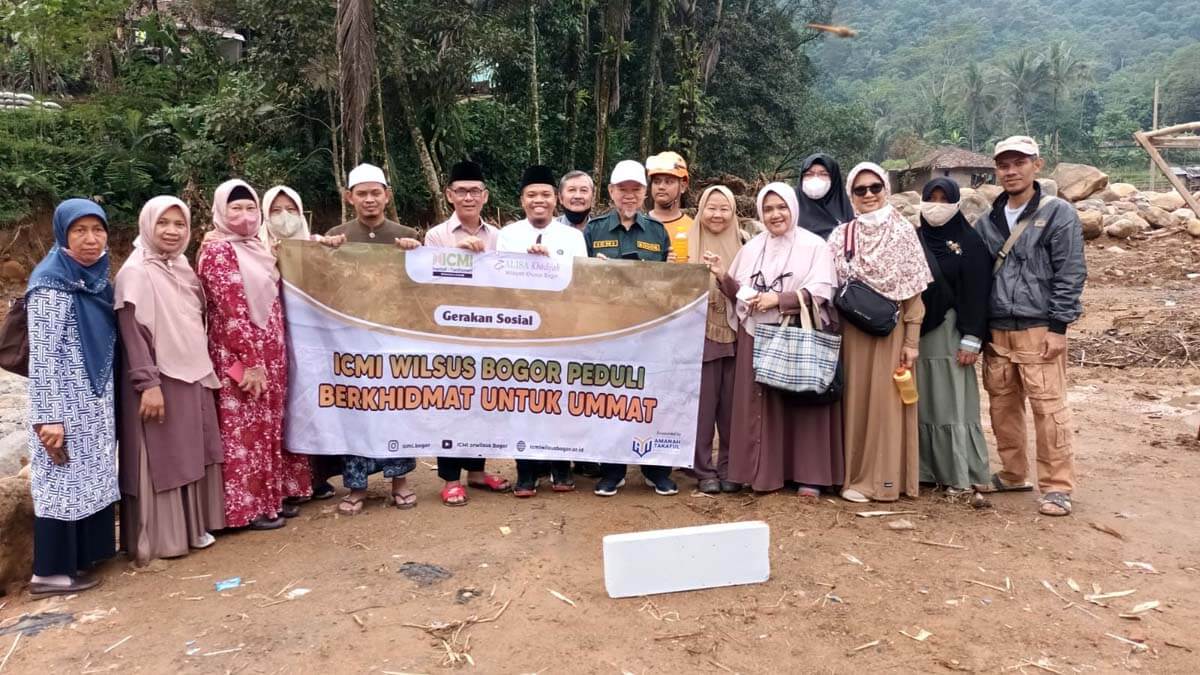 ICMI Berikan Bantuan Sarana MCK