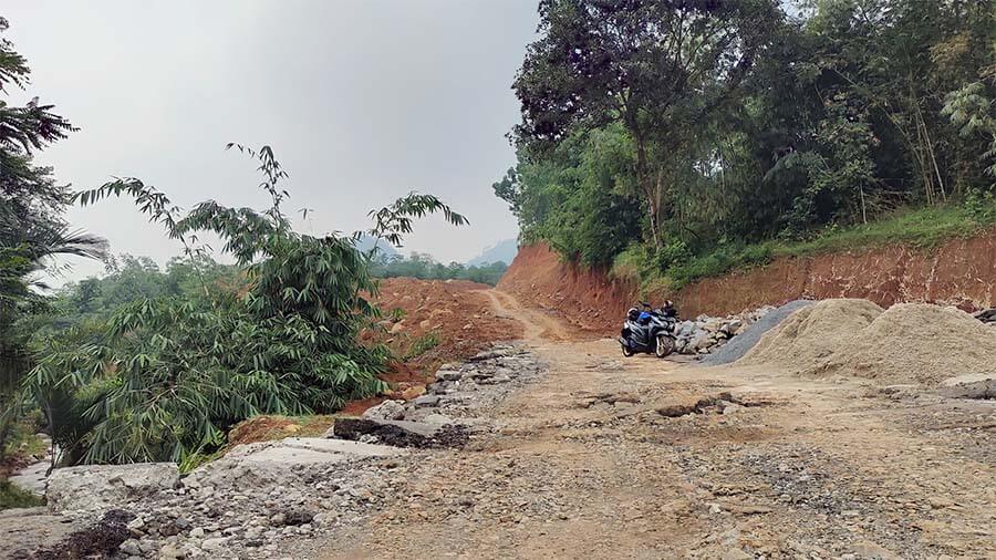 Jalan desa wargajaya