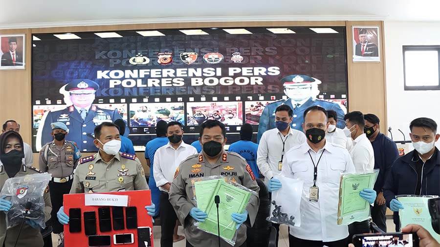 pemalsu sertifikat ptsl