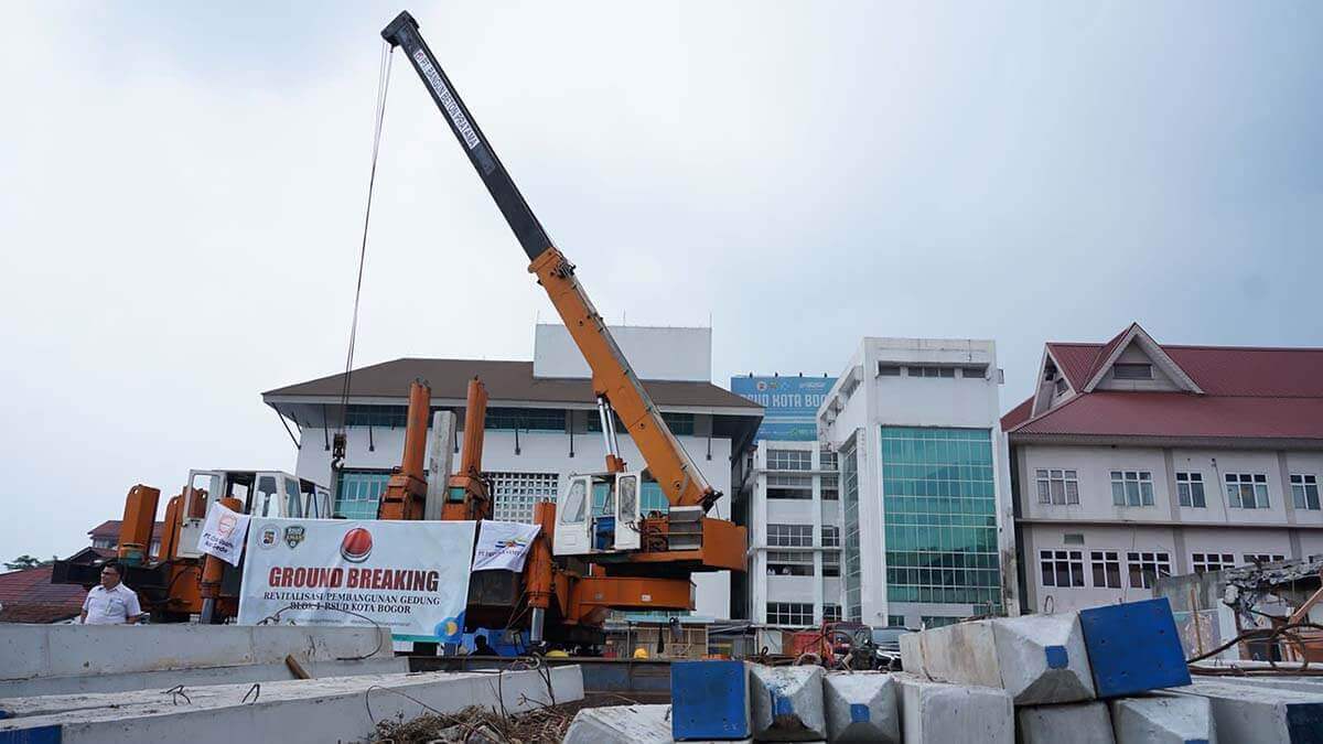 proses revitalisasi gedung rsud