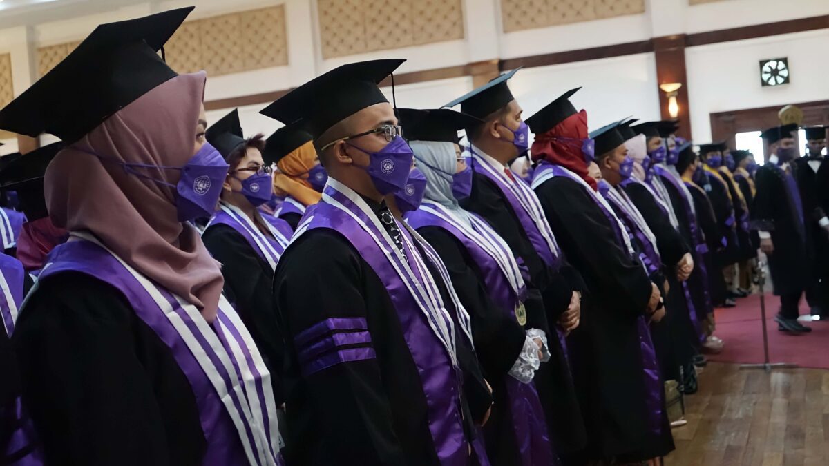 1425 Mahasiswa UNPAK Bogor di Wisuda mahasiswa