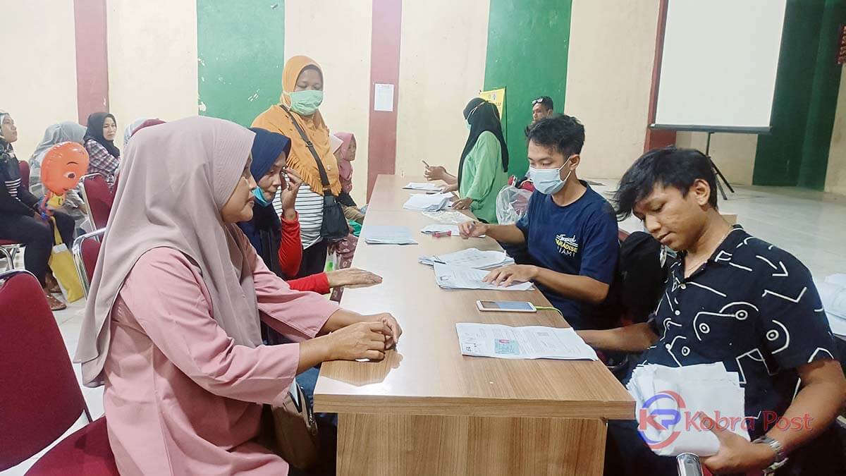 1.171 Warga Desa Bantarjaya Terima BLT BBM dan Program Sembako