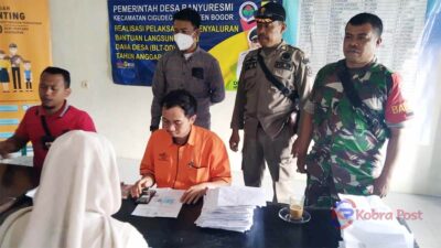 Giliran Warga Desa Banyuresmi Terima BLT BBM