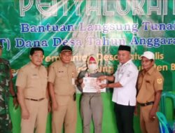 Warga Desa Batutulis Tersenyum Bahagia Dapat Uang 900 Ribu