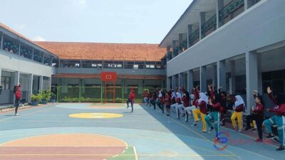 Putaran Terakhir Senam Bogor Berlari di SMPN 9 Bogor