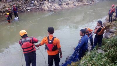 Bocah 14 Tahun Tenggelam di Leuwi Urug Ciliwung