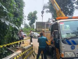Dinas Perhubungan Kota Bogor Pasang Road Barrier di Lokasi Pemotor Hanyut