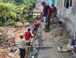Banprov Cair, Pemdes Pamagersari Jasinga Bangun TPT Kantor Desa