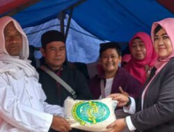 Ibu-Ibu Arisan Paszho Lovers Paledang Bantu Korban Gempa Cianjur