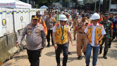 Macet, Akibat Buka Tutup Jembatan Bailey Cikereteg Bogor