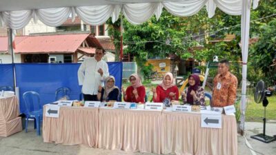 Petugas TPS Pilkades Ciomas Rahayu