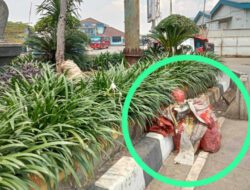 Kumuh, Jalan dan Taman di Depan Terminal Baru Cikarang Penuh Sampah