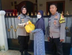 polres bogor berikan bansos sembako