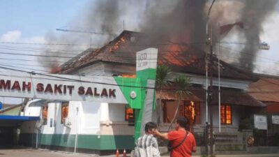Rumah Sakit Salak di Jalan Sudirman Kota Bogor Terbakar
