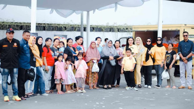 Maryati Dona Hasanah Gelar Bazar Ramadan Murah di Tegallega