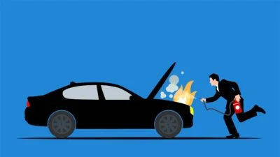 Asuransi Mobil Lindungi Investasi Anda mobil terbakar