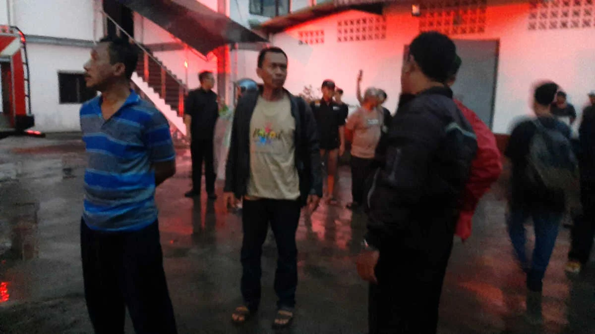 Pabrik Jok Kulit Terbakar Diduga Akibat Mesin Boiler Rusak