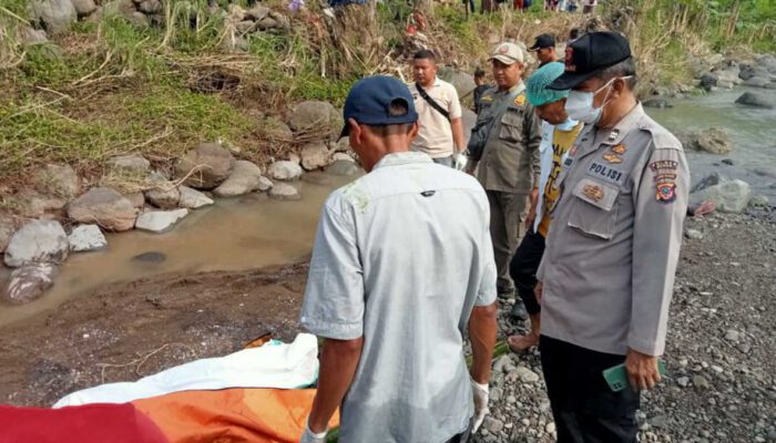 Mayat Pria Ditemukan di Sungai Cipamingkis Sukamakmur